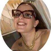 Laureata in Lettere classiche alla triennale e in Filologia Moderna alla specialistica, sono disponibile a dare ripetizioni private